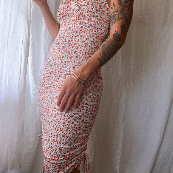 Petite Floral print fitted dress - Picture 4 of 5